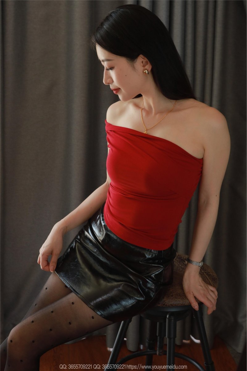 IESS异思趣向  2025.05.21 丝享家 2059 小婕《红衣皮裙》-绅士空间